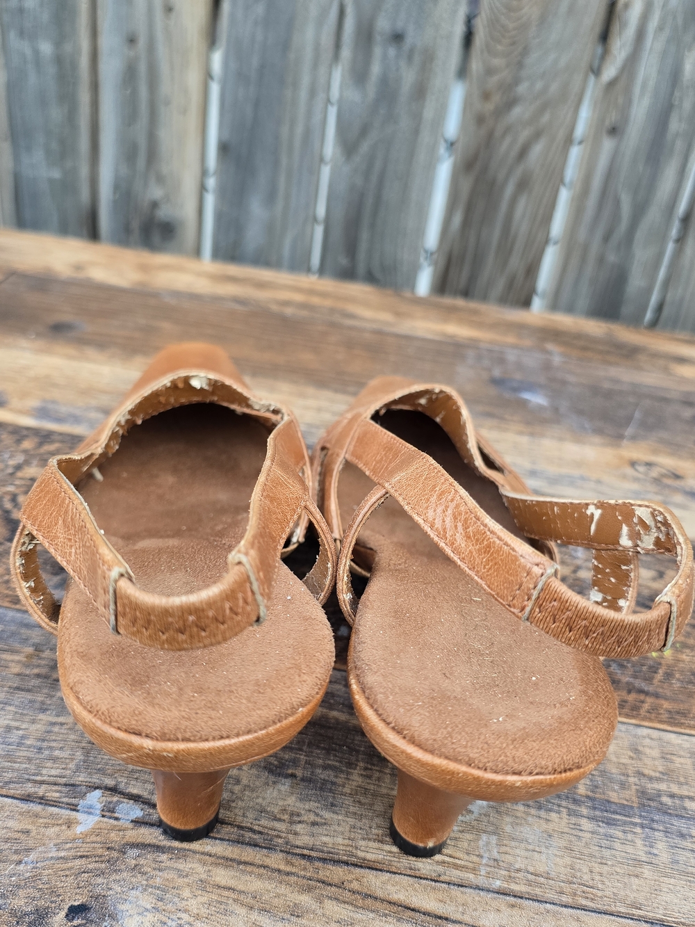 Aerosoles Classic Women's Slingback Kitten Heel in Tan Size 7 - Picture 11 of 14